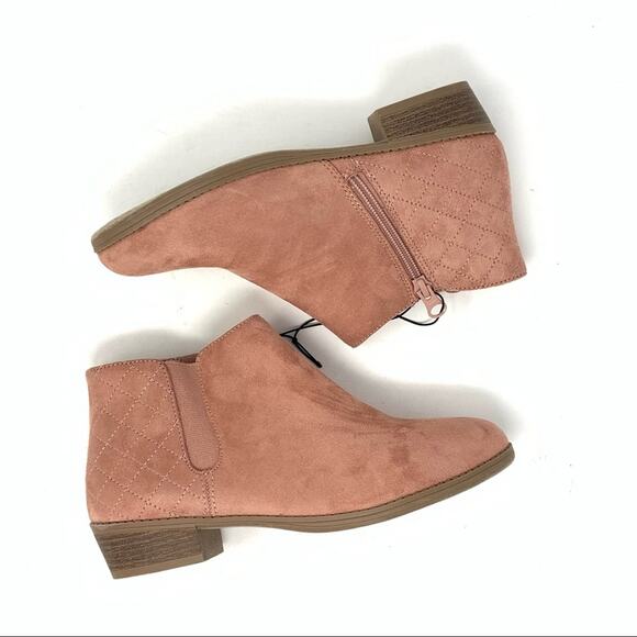 Cat &J ack Aleah Ankle Bootie Faux Suede Pink Size 5 NWT - Picture 3 of 8